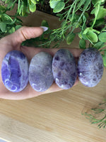 Load image into Gallery viewer, Amethyst Palm Stones
