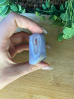 Charger l&#39;image dans la visionneuse de galerie, Tours Druzy en agate de dentelle bleue
