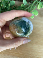 Load image into Gallery viewer, Agate Palm Stones
