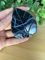 Charger l&#39;image dans la visionneuse de galerie, Feuille d&#39;agate Sardonyx noire
