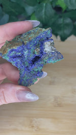 Chargez et lisez la vidéo dans la visionneuse Galerie, Azurite avec spécimens de malachite
