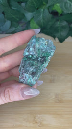 Chargez et lisez la vidéo dans la visionneuse Galerie, Spécimen Malachite Chrysocolla Druzy
